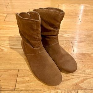 Charles Albert Brown Suede Booties Size 7 For Fall/Winter